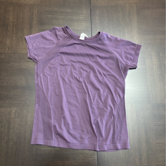 2 DSG Girls' Movement Seamless Short Sleeve T-Shirt bundle - Picture 2 of 4